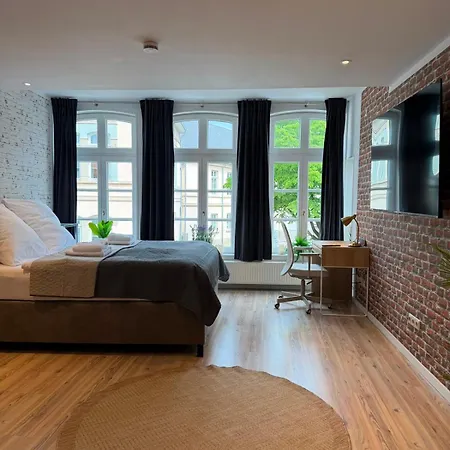 Schloss-loft Komfortables Im Altbau Mit Schlossblick, Waschmaschine, Kueche Appartamento