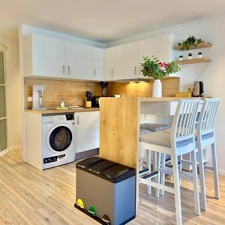 Schloss-loft Komfortables Im Altbau Mit Schlossblick, Waschmaschine, Kueche * Oldenburg