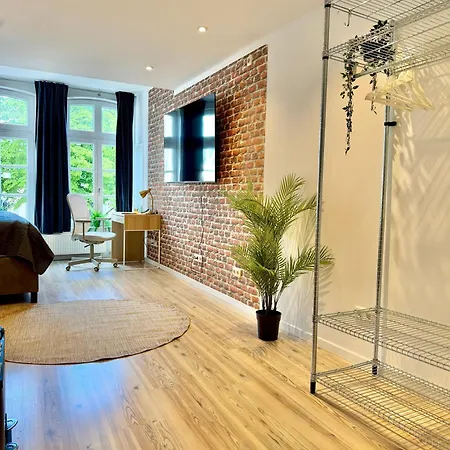 Schloss-loft Komfortables Im Altbau Mit Schlossblick, Waschmaschine, Kueche Appartamento Oldenburg