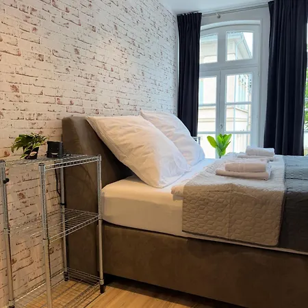 Schloss-loft Komfortables Im Altbau Mit Schlossblick, Waschmaschine, Kueche Oldenburg