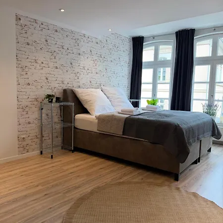 Schloss-loft Komfortables Im Altbau Mit Schlossblick, Waschmaschine, Kueche *